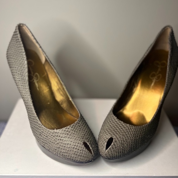 Jessica Simpson Greyish 10B - Picture 14 of 14